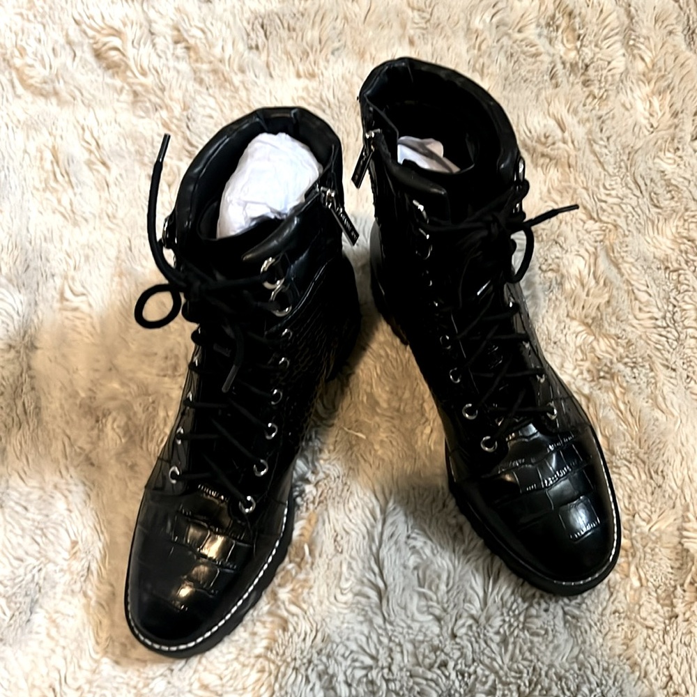 Gianni Bini Ankle Boots